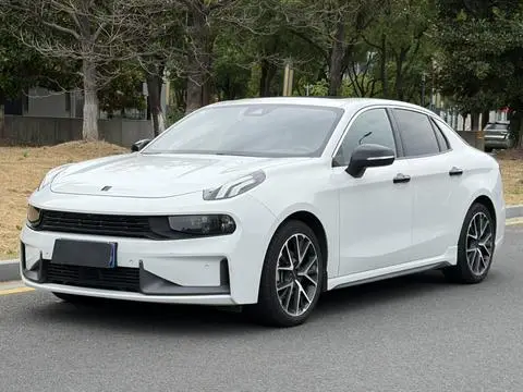 Lynk & Co 03 2020