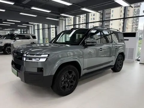 BYD Leopard 钛7 PHEV 2025 — фото 1