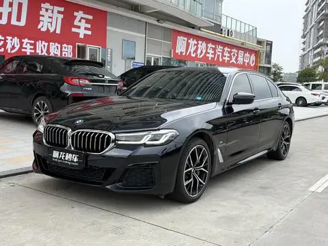 BMW 5 Series 2022 — фото 1