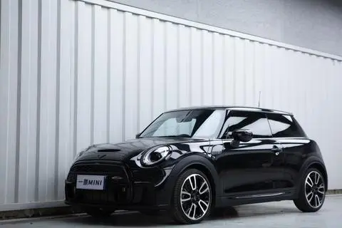 MINI MINI 2023