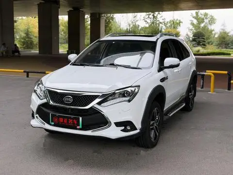 BYD Tang DM 2015