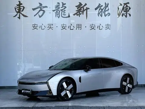 XPeng 小鹏P7 2025
