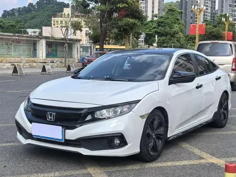 Honda Civic 2019 — фото 1