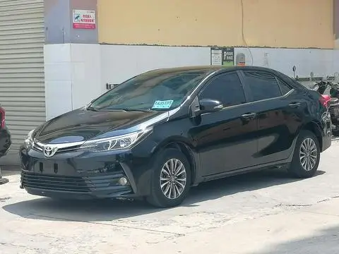 Toyota Corolla 2017 — фото 1
