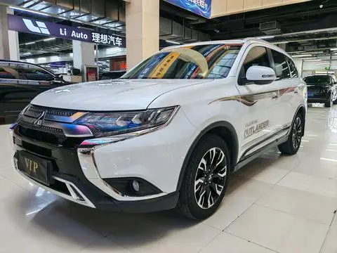 Mitsubishi 欧蓝德 2019