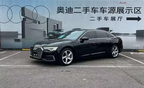 Audi A6L 2021 — фото 1