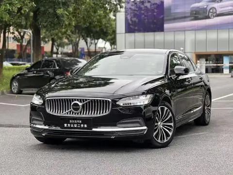 Volvo S90 2025