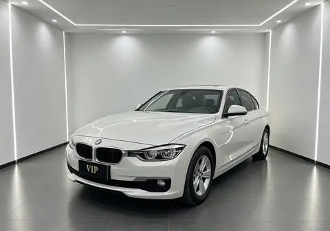 BMW 3 Series 2016 — фото 1