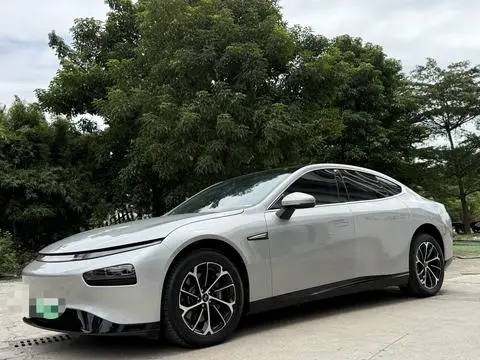 XPeng 小鹏P7 2022