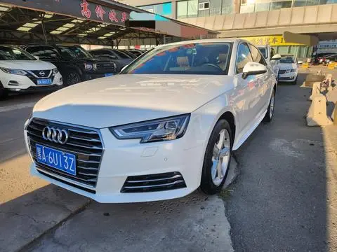 Audi A4L 2017 — фото 1