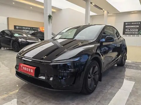 Tesla Model Y 2026