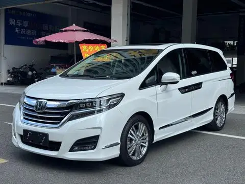 Honda 艾力绅 2016