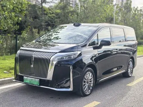 Wey 高山 PHEV 2025