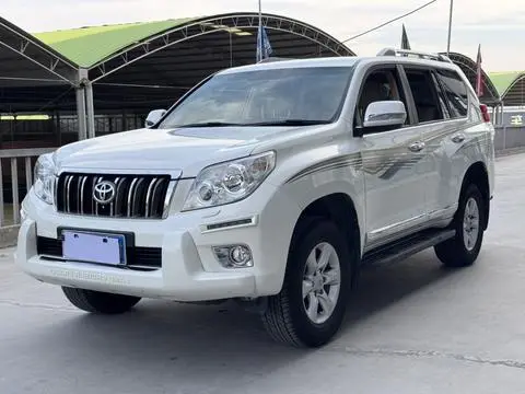 Toyota Prado 2013 — фото 1