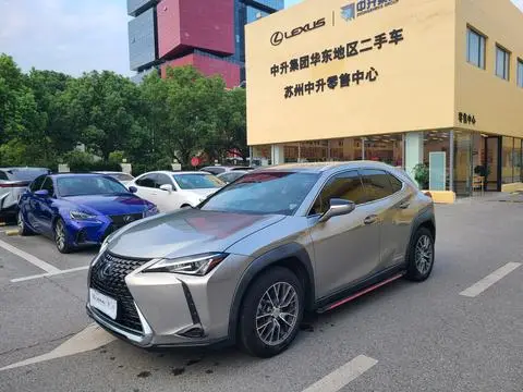 Lexus UX 2019