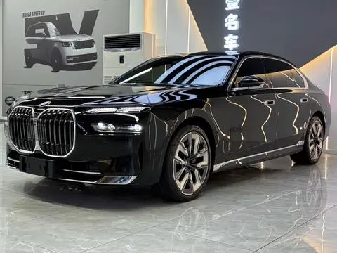 BMW 7 Series 2023 — фото 1