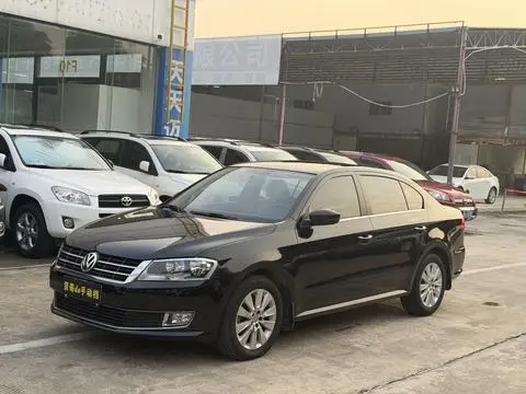 Volkswagen Lavida 2013