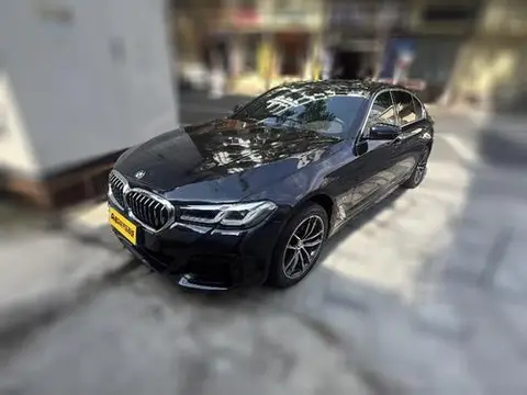 BMW 5 Series 2022 — фото 1