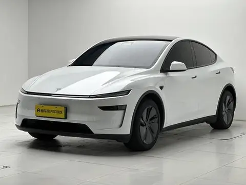 Tesla Model Y 2025 — фото 1