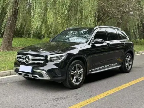 Mercedes-Benz GLC 2021 — фото 1