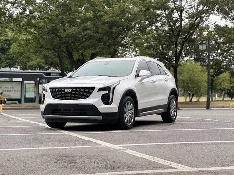 Cadillac XT4 2021 — фото 1