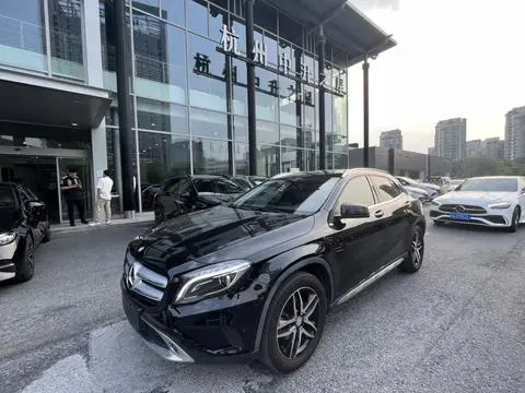 Mercedes-Benz GLA 2015