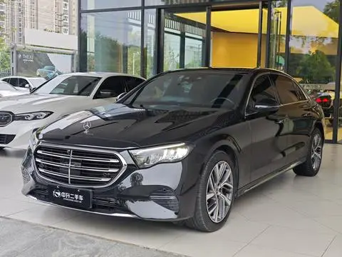 Mercedes-Benz E-Class 2024