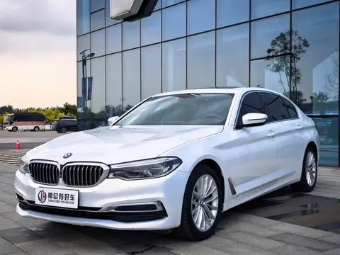 BMW 5 Series 2020 — фото 1