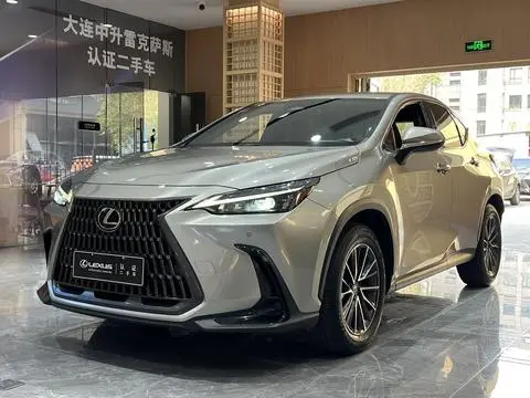Lexus NX 2023