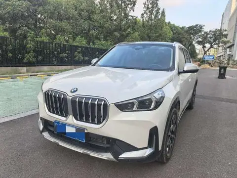 BMW X1 2023 — фото 1