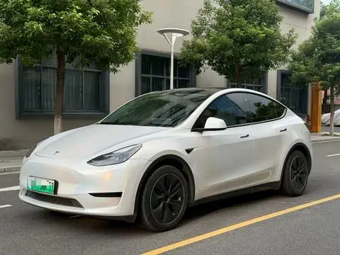 Tesla Model Y 2022 — фото 1
