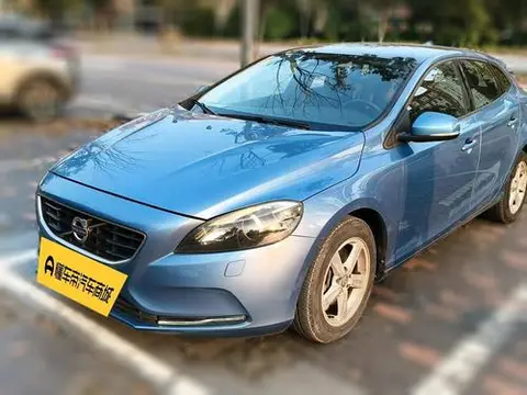 Volvo V40 2016