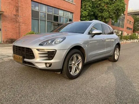 Porsche Macan 2014