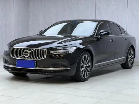 Volvo S90 PHEV 2025