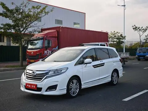 Honda 艾力绅 2016