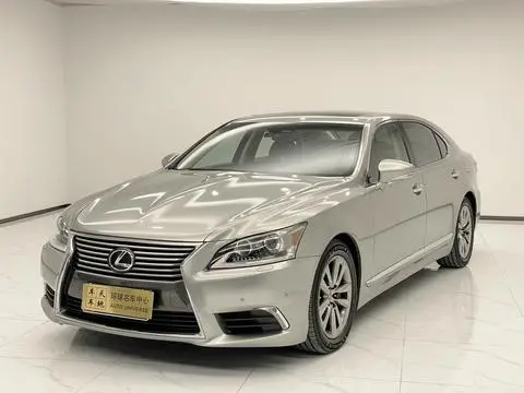 Lexus LS 2014