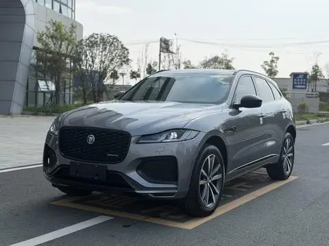 Jaguar F-PACE 2024