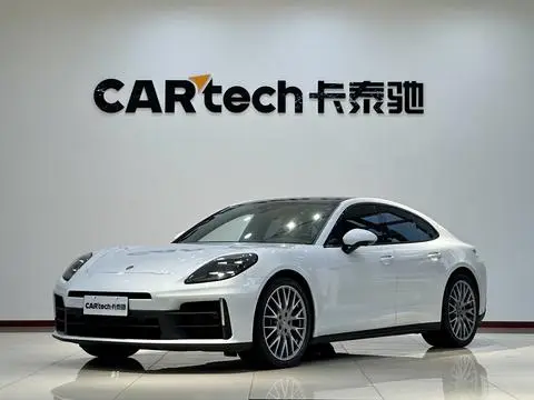 Porsche Panamera 2024