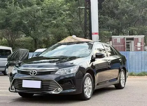 Toyota Camry 2015
