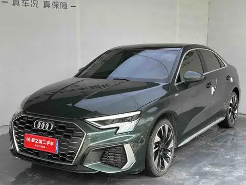 Audi A3 2022 — фото 1