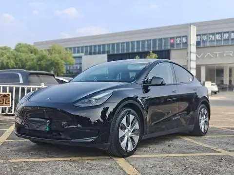 Tesla Model Y 2022 — фото 1