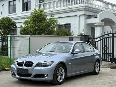 BMW 3 Series 2010 — фото 1
