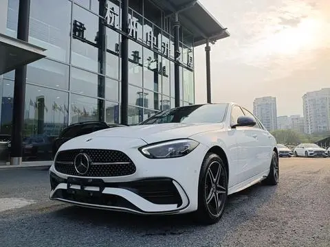 Mercedes-Benz C-Class 2025 — фото 1