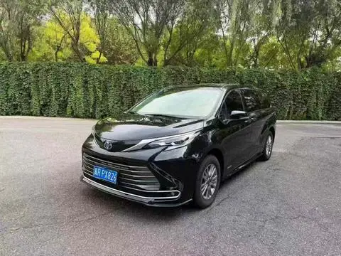 Toyota 赛那 2021