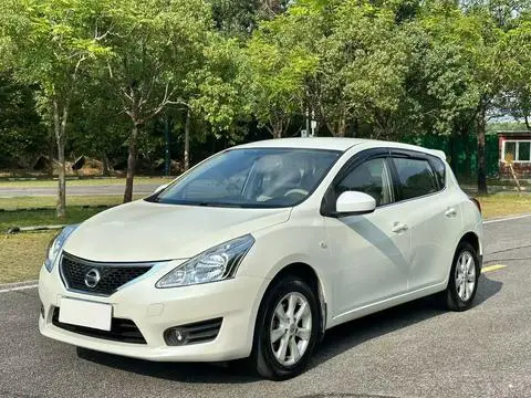 Nissan 骐达TIIDA 2014 — фото 1