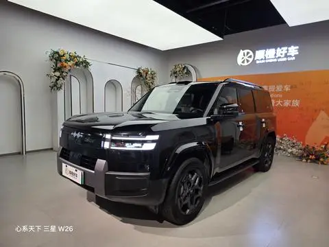 BYD Leopard 钛7 PHEV 2025