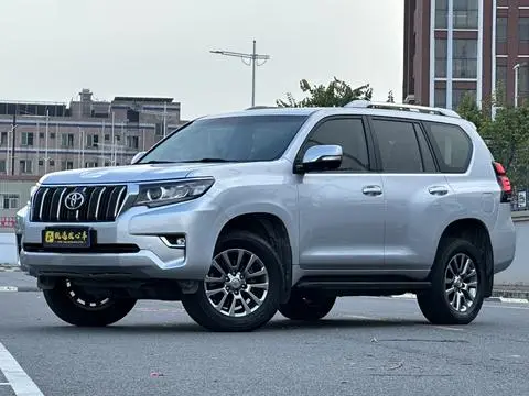 Toyota Prado 2019 — фото 1
