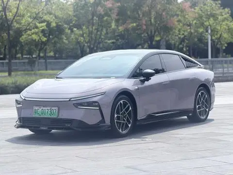 XPeng 小鹏P7+ 2024