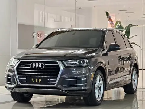 Audi Q7 2016 — фото 1