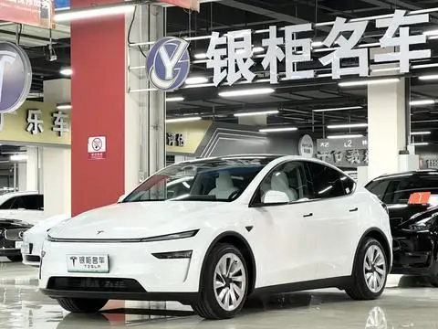 Tesla Model Y 2025